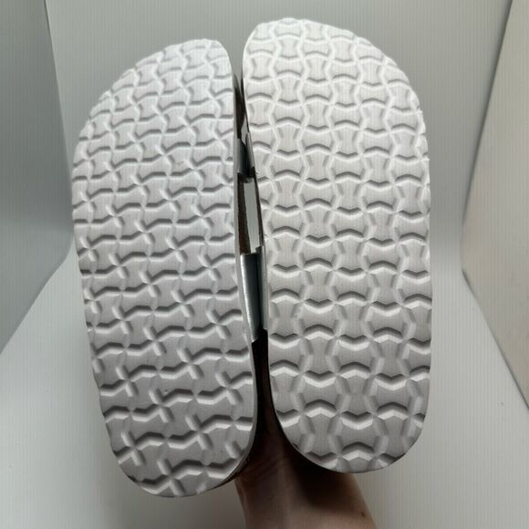 CUSHIONAIRE Women's Cork Footbed Sandal With +Comfort 8 SILVER - Picture 5 of 7